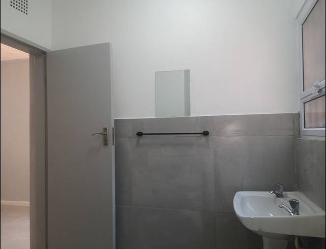 3 BEDROOM APARTMENT FOR SALE IN WINDSOR WEST